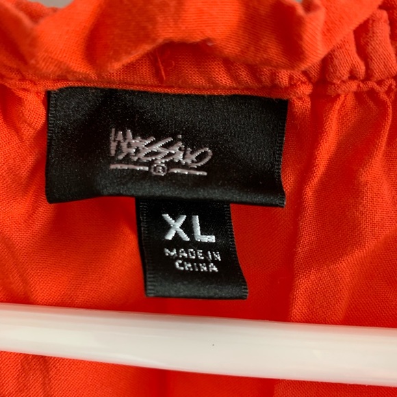 Orange sleeveless top - Picture 2 of 2